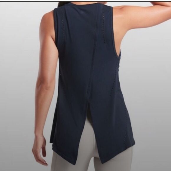 ATHLETA Foothill Tank In Black Size Small - Picture 2 of 4